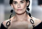 Demi Moore, 61, Appears to Be ‘Aging Backwards’ in Recent Pics – Aesthetics Doctor Weighs In