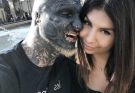 27-year-old man, whose body is completely covered with over 200 tattoos transformed them for the sake of his new wife 😮😮… and you better take a sit before seeing him today in 1st comm ⬇😨